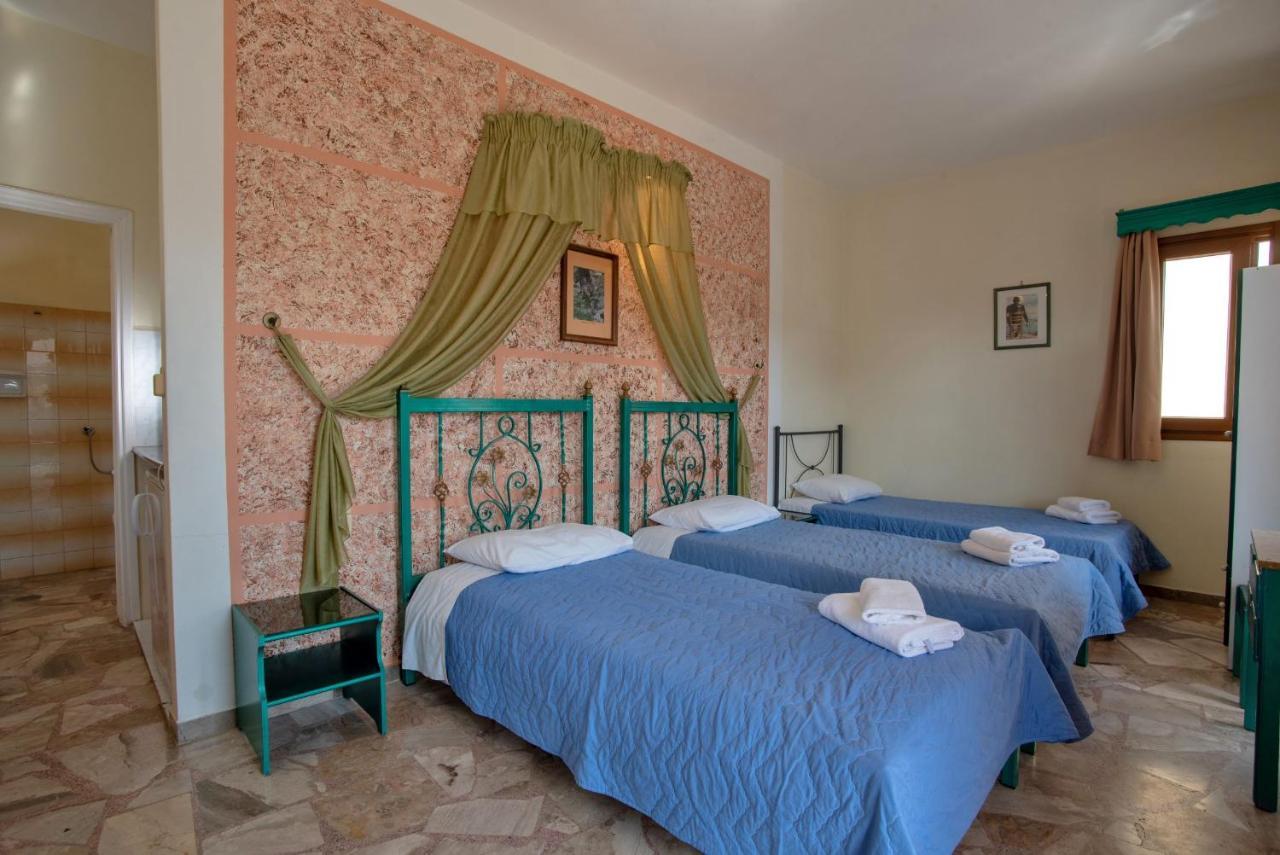 Kleoni Club Apartments Tolo Ngoại thất bức ảnh