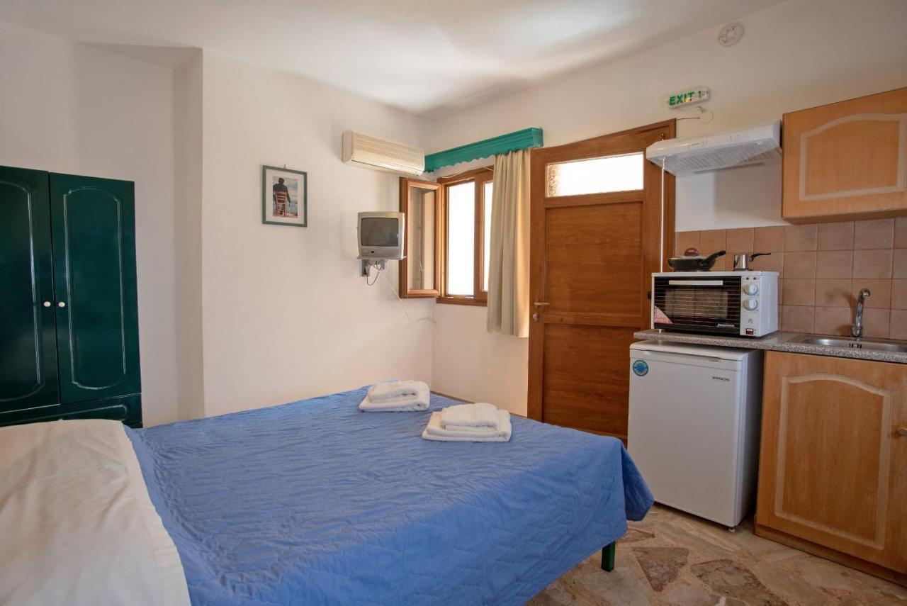 Kleoni Club Apartments Tolo Ngoại thất bức ảnh