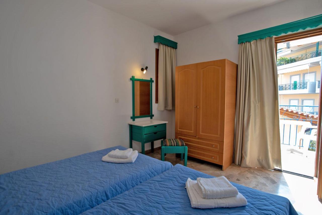 Kleoni Club Apartments Tolo Ngoại thất bức ảnh