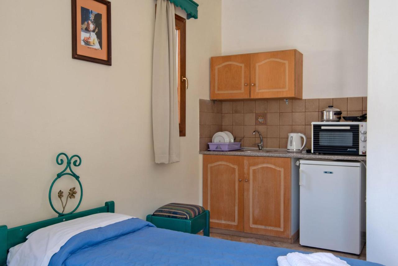 Kleoni Club Apartments Tolo Ngoại thất bức ảnh
